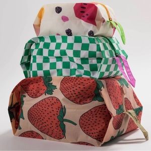 RARE BAGGU Deadstock Fruit Stand 3D zip set - 3x pouches - limited edition
